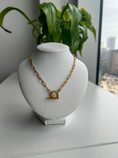 18K Toggle Necklace