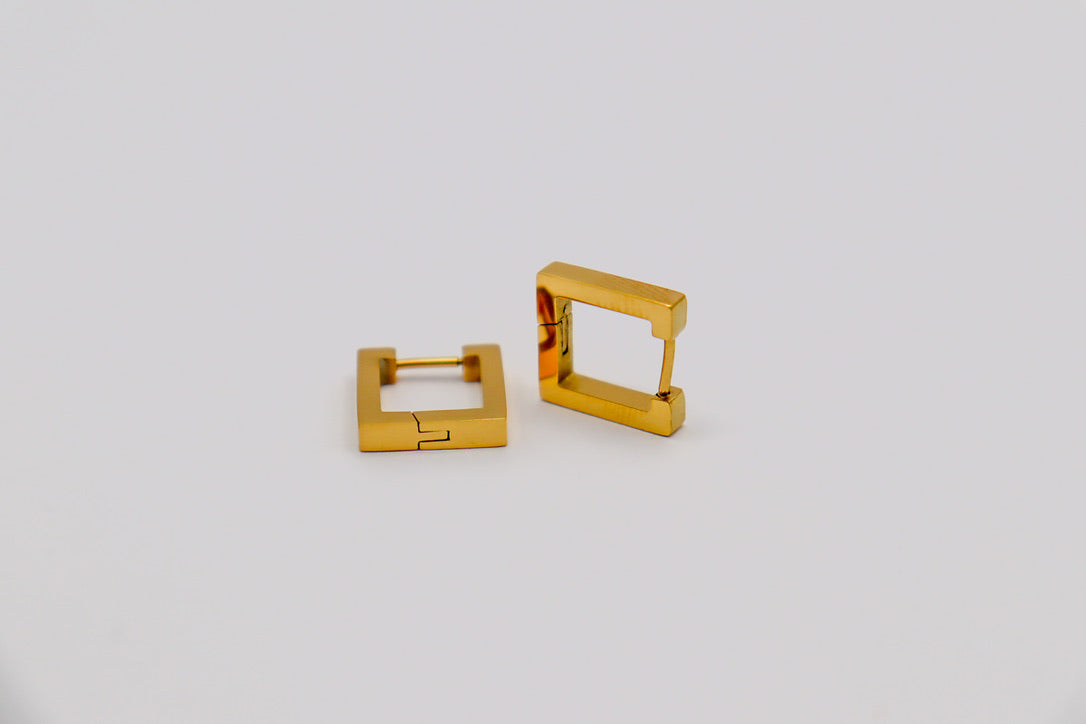 18K Square Earrings