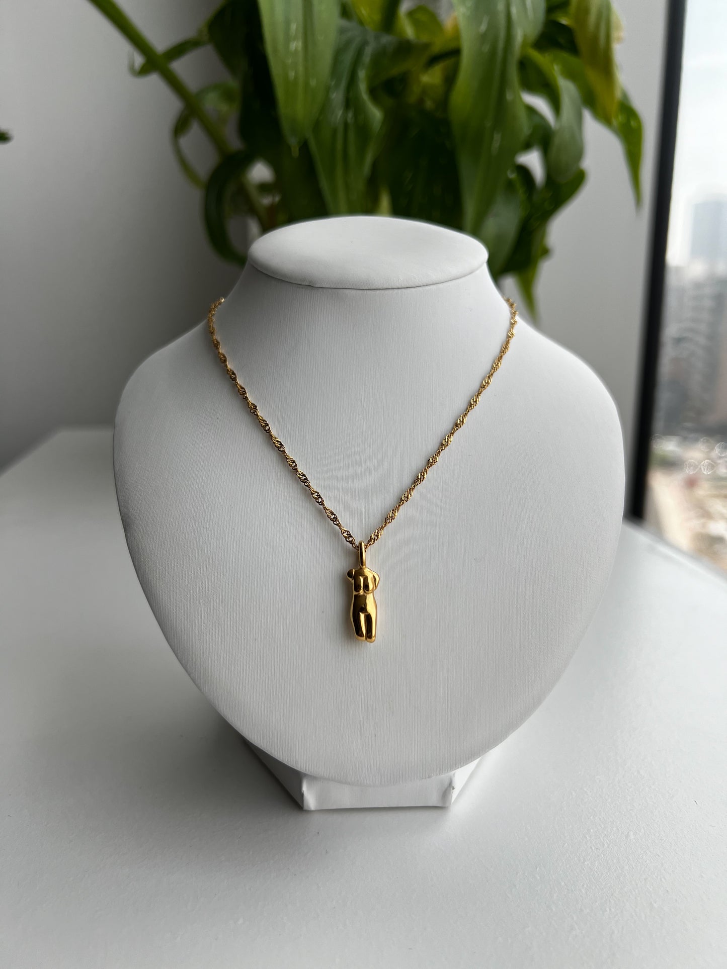 18K Body Necklace